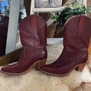 Vintage FRYE Boots size 8